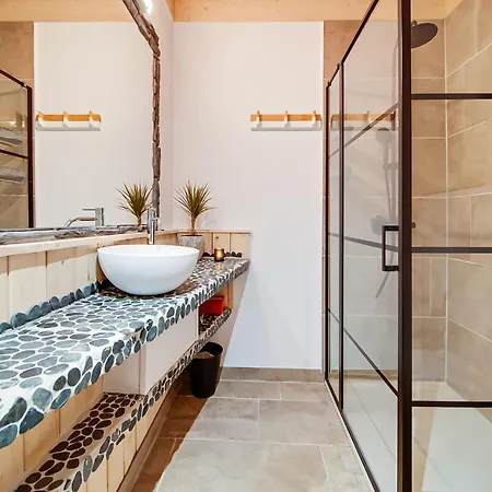 Modern Wellness Stay, Erezee, Cleaning Included Domek alpejski